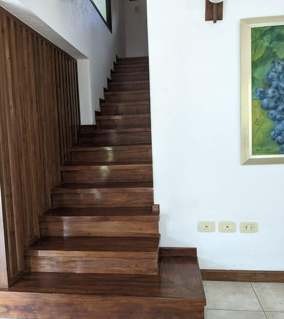 Foto de HERMOSA CASA EN ALQUILER EN CHACRAS DE CORIA, imagen 4