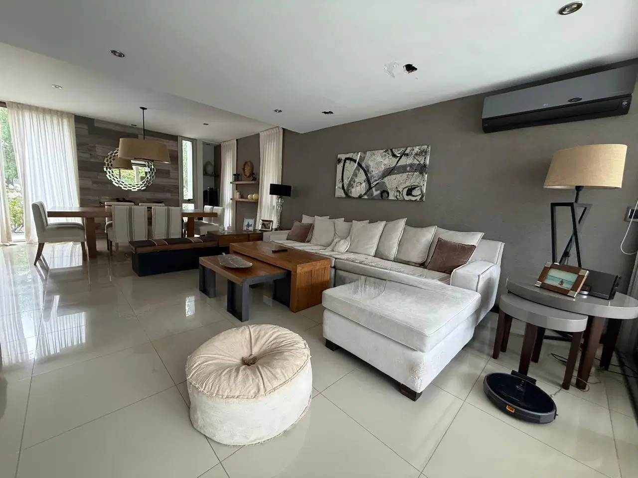 EXCLUSIVA CASA EN VENTA EN EL BARRIO DALVIAM 8