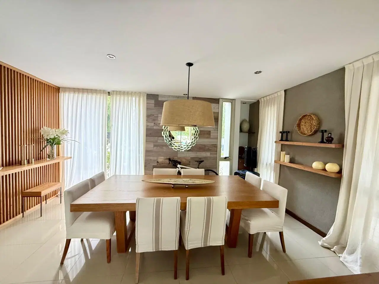 EXCLUSIVA CASA EN VENTA EN EL BARRIO DALVIAM 2