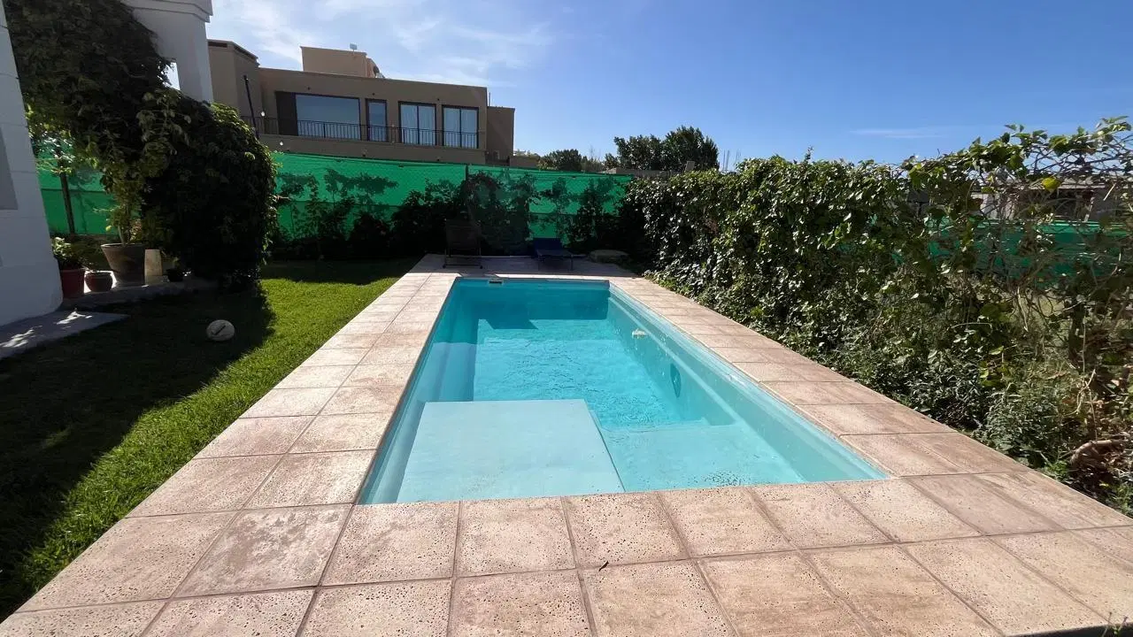 ESPECTACULAR CASA EN ESTANCIA BULNES 1