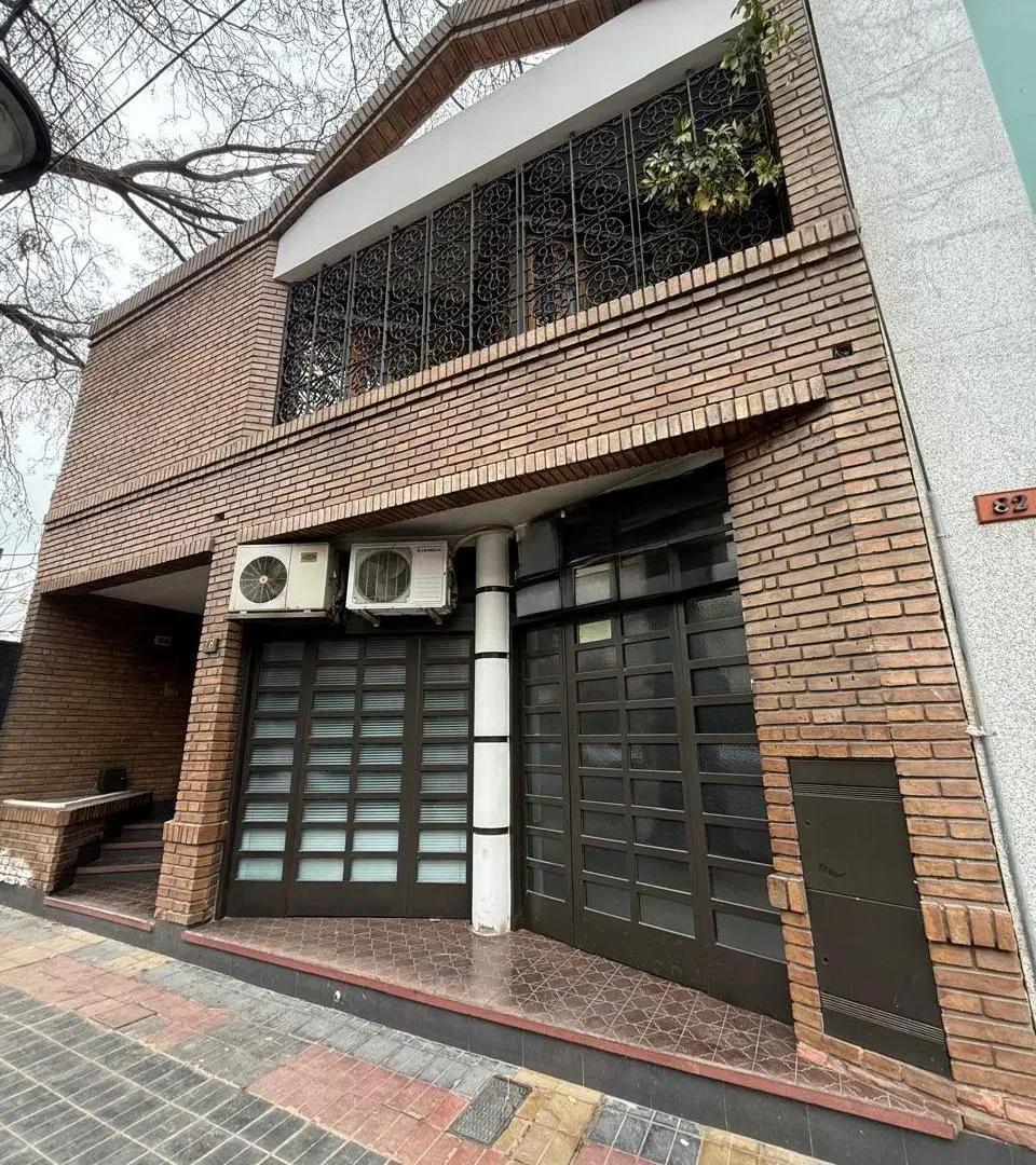 CASA EN VENTA IDEAL OFICINAS/ CIUDAD DE MENDOZA 5