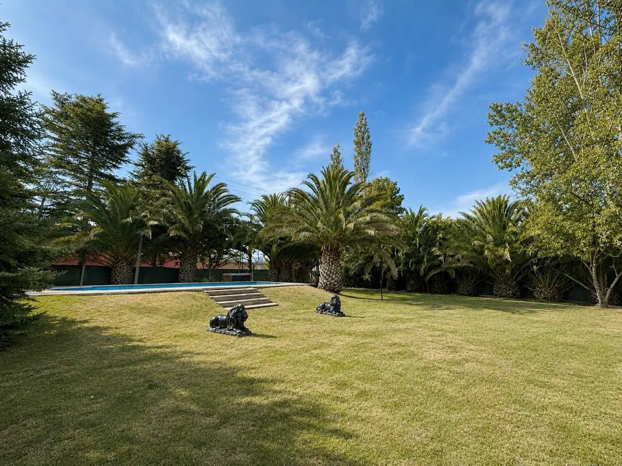 LOTE CON QUINCHO Y PILETA BARRIO LA CAPILLA - VISTALBA 5