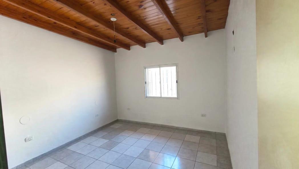 Foto de ALQUILERCASA 3 DORMITORIOS EN BUENA NUEVA, GUAYMALLEN, imagen 4