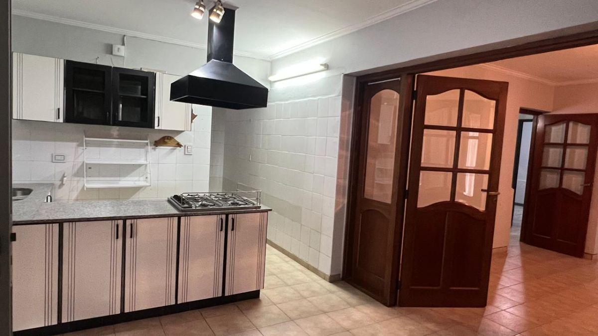 Foto de ALQUILER CASA APTA PARA LOCAL COMERCIAL, OFICINA O CONSULTORIO, imagen 5