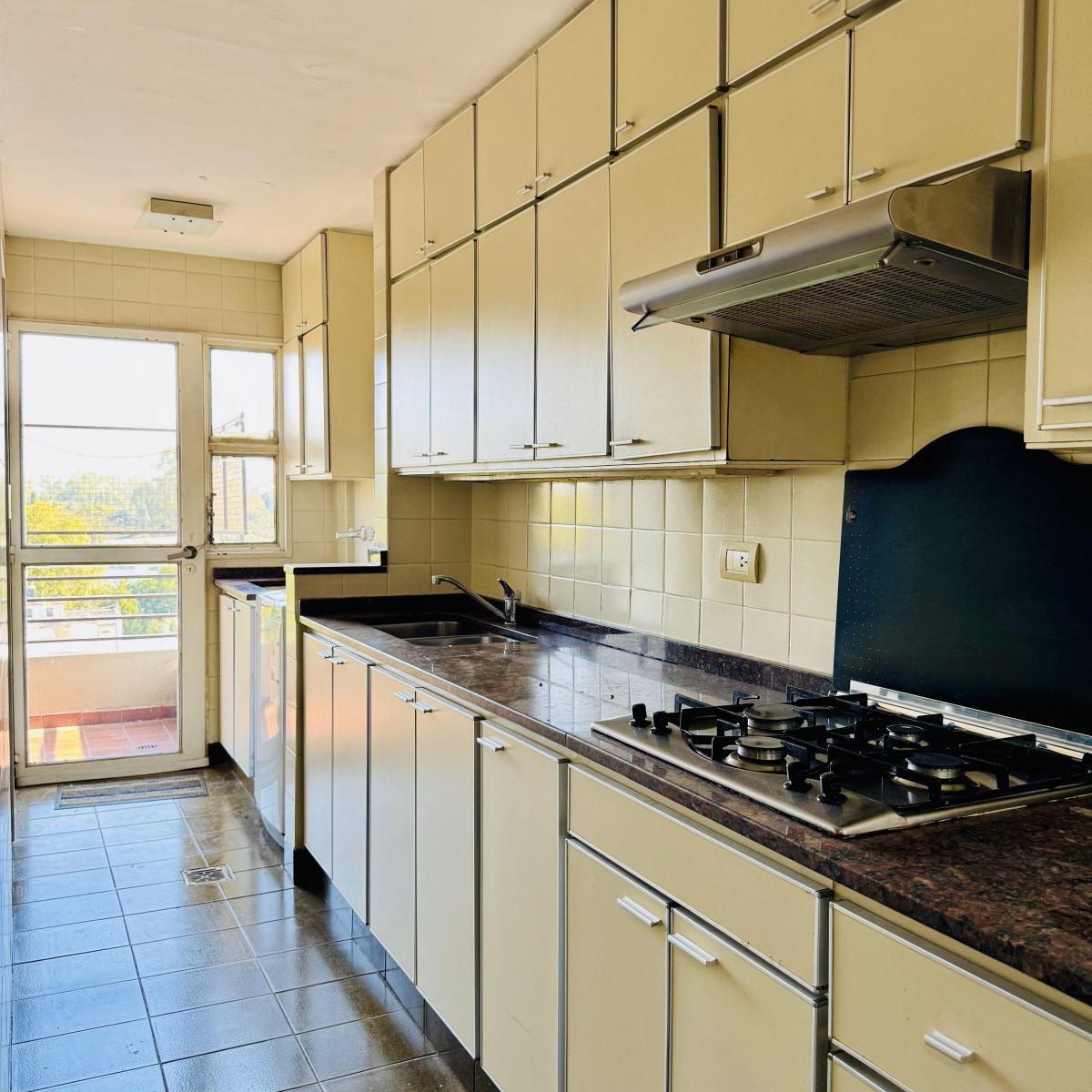 Departamento 3 Dorm. Bv. Oroño y Zeballos 4
