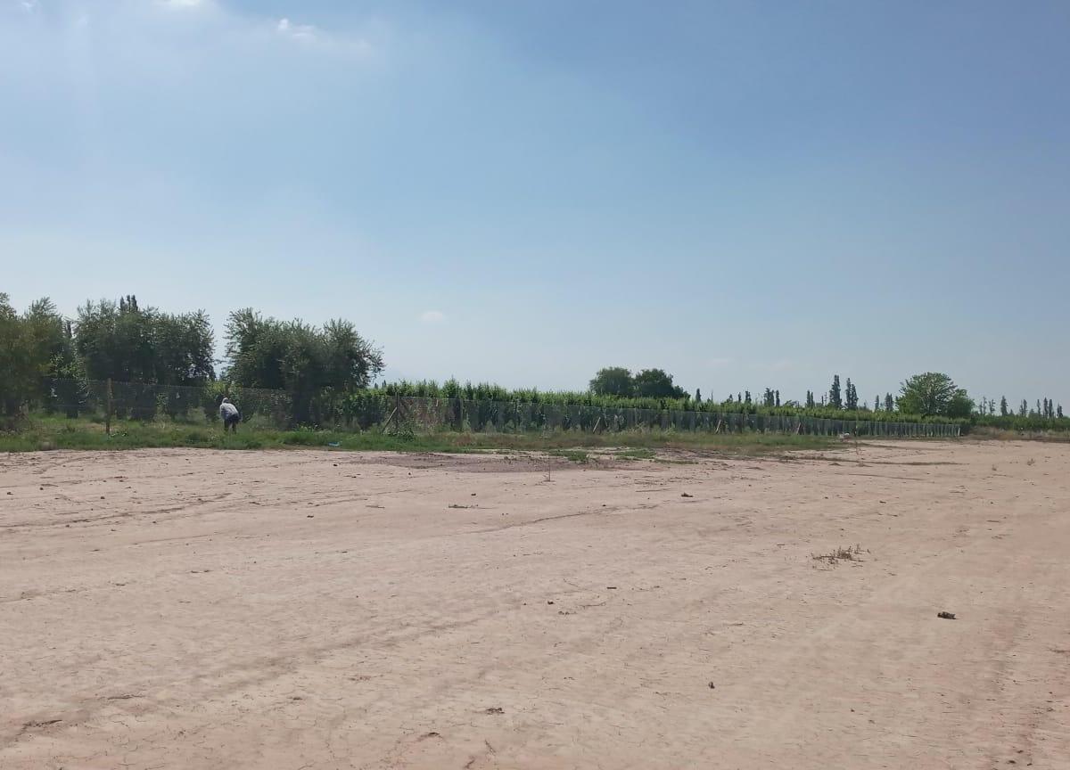Lote 500 m², en Barrio Privado, Proximo a Posesion 1