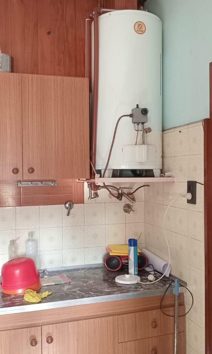 Dueña - Venta de Casa (Con Dpto. Atrás) No Esta en Alquiler 2