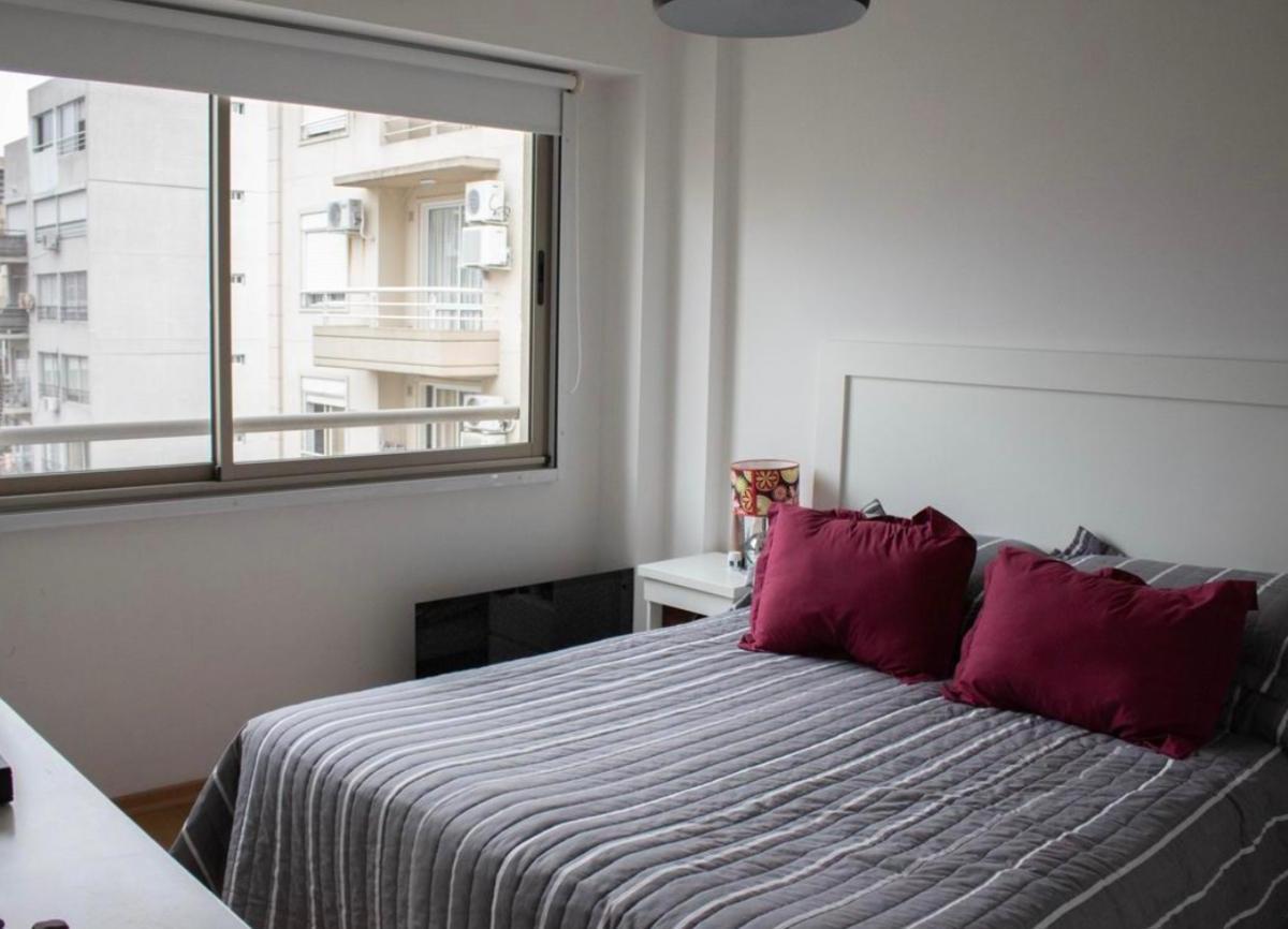Foto de EXCELENTE TRES AMBIENTES A LA VENTA CON COCHERA CUBIERTA EN PARQUE, imagen 3