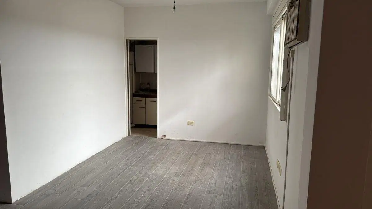 ESPECTACULAR CUATRO AMBIENTES APTO PROFESIONAL Y COMERCIAL A LA VENTA EN RECOLETA! 3