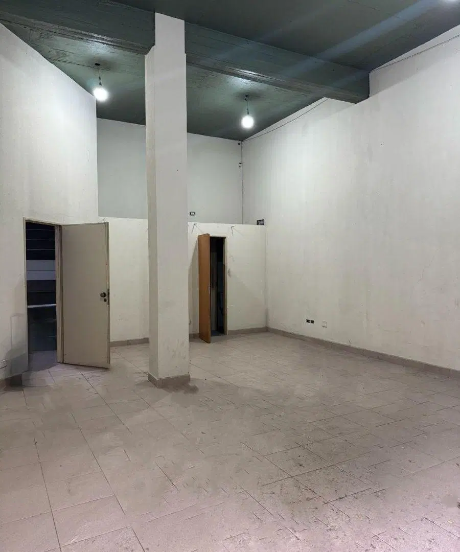 Local comercial de 60 m² en venta en Parque Patricios 4