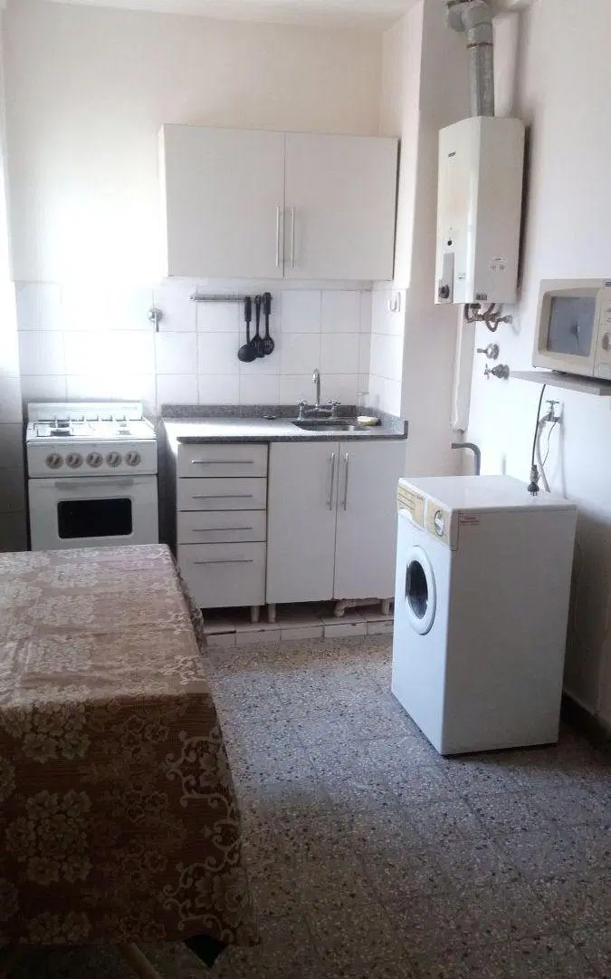 GRAN DOS AMBIENTES A LA VENTA EN PLENO BARRIO DE CABALLITO! 2