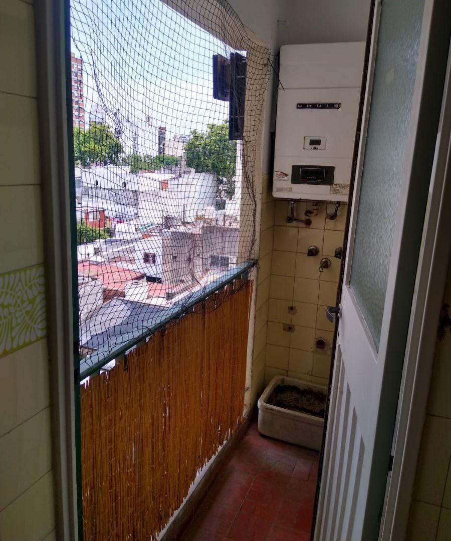 Foto de EXCELENTE TRES AMBIENTES CON COCHERA EN ALQUILER EN ALMAGRO, imagen 4