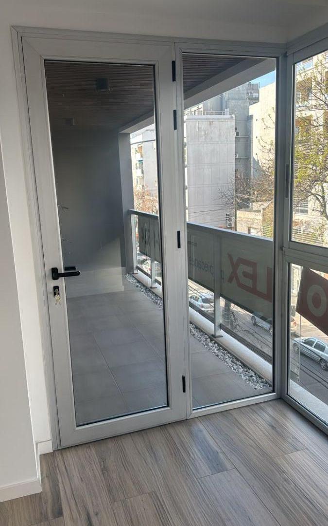 Foto de EXCELENTE TRES AMBIENTES A ESTRENAR EN ALQUILER EN CABALLITO NORTE!, imagen 3