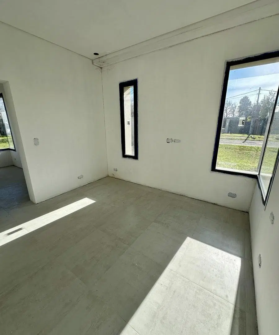 Casa A estrenar en Roldan, (Faltan Terminaciones) 4