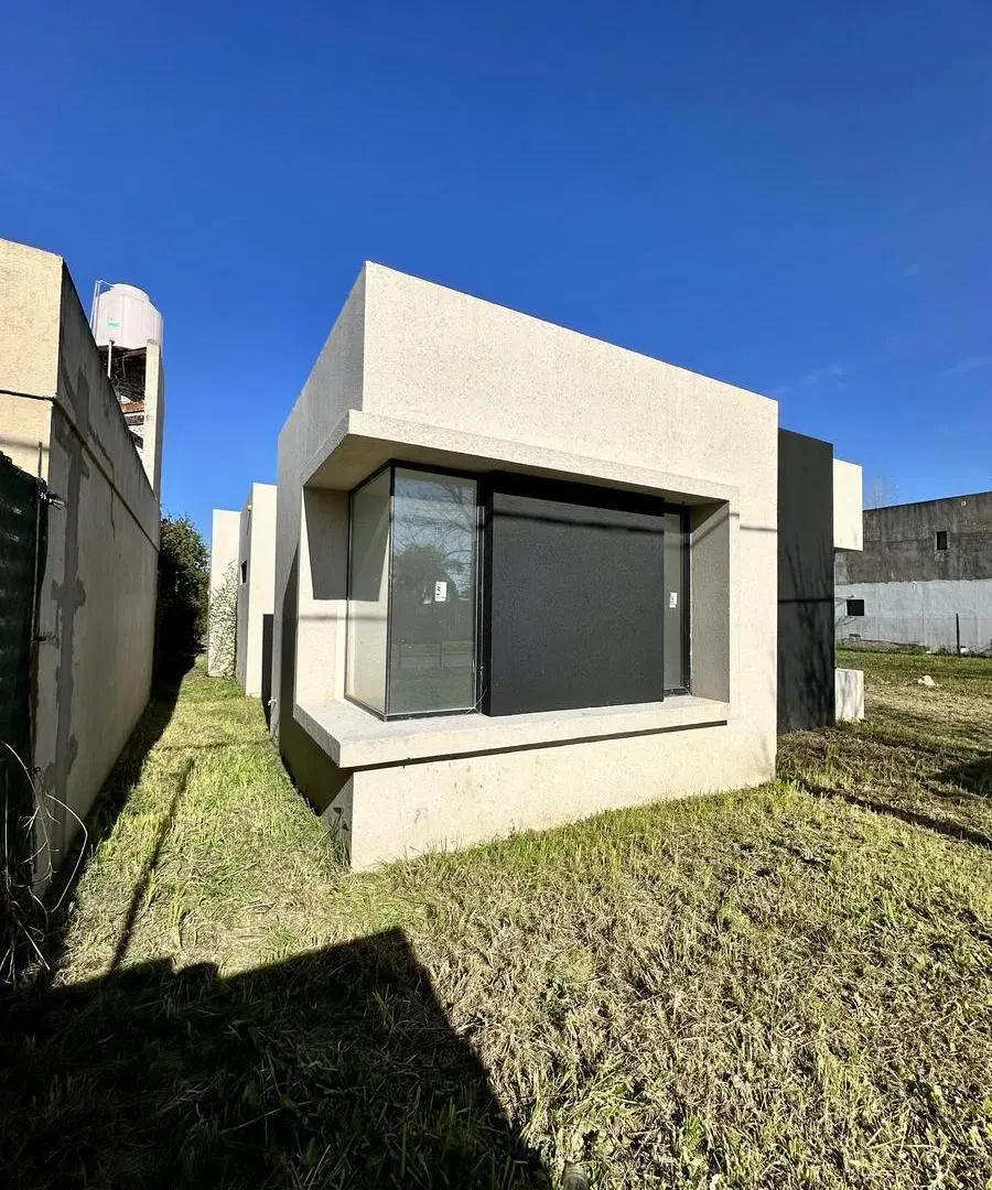 Casa A estrenar en Roldan, (Faltan Terminaciones) 5