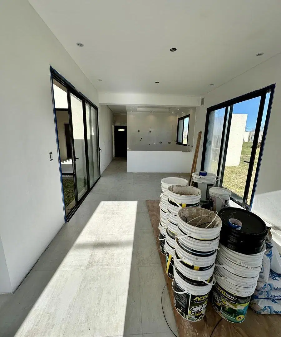 Casa A estrenar en Roldan, (Faltan Terminaciones) 8