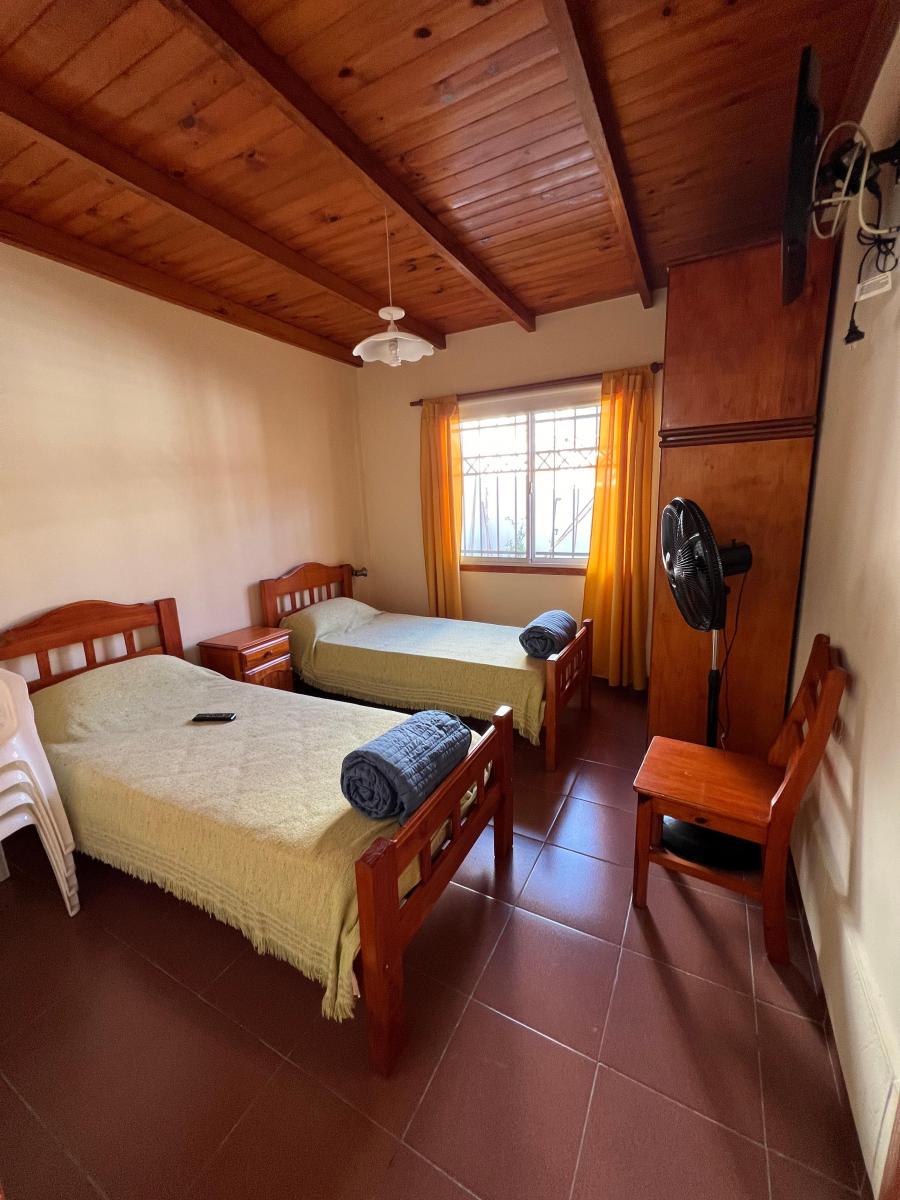Venta de 4 Unidades en Block de Uso Comercial en Zona 3 de La Ciudad de Miramar 2