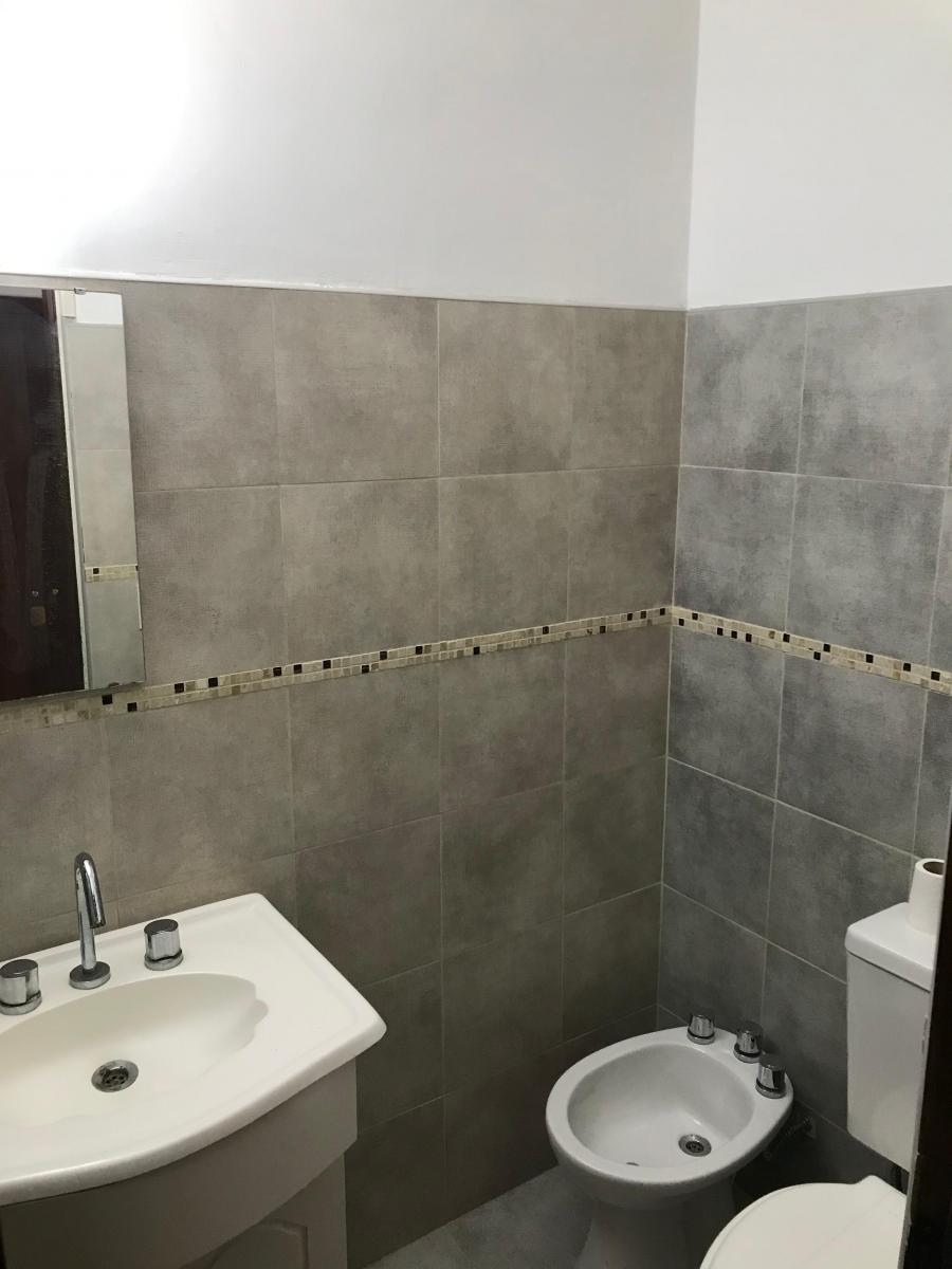 Venta Departamento 3 Ambientes Sin Expensas - Zona 2 de Ciudad de Miramar. 2