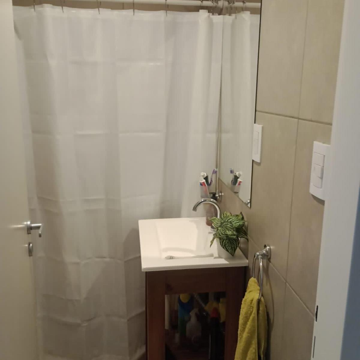 Vendo Departamento Sobre Av Casey 3