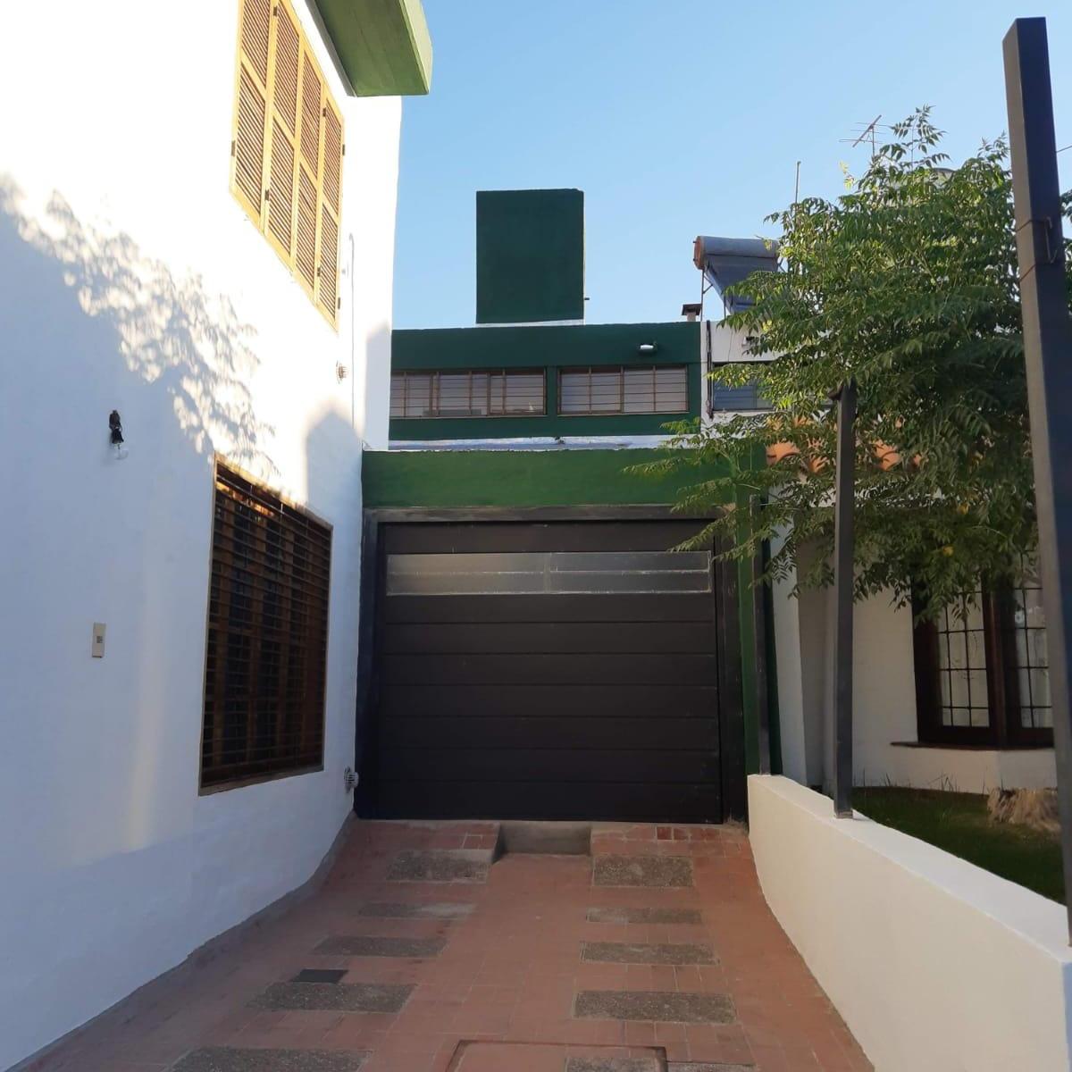 Venta Casa Barrio Fuchs 2