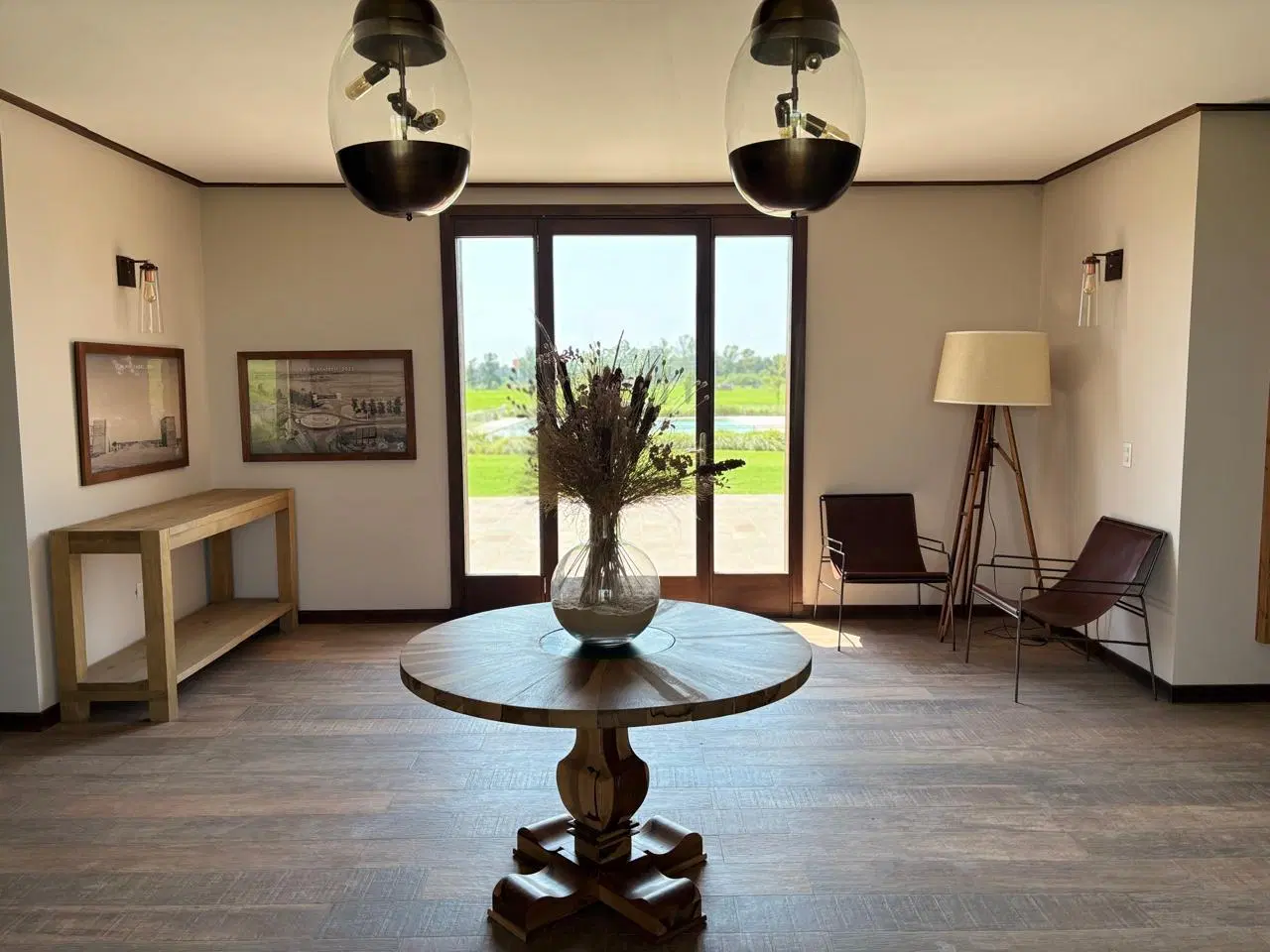 Lote Central Orientación Sur en La Finca Country - Funes 3