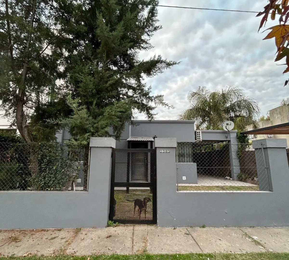 Casa 3 dormitorios en alquiler - Funes 3