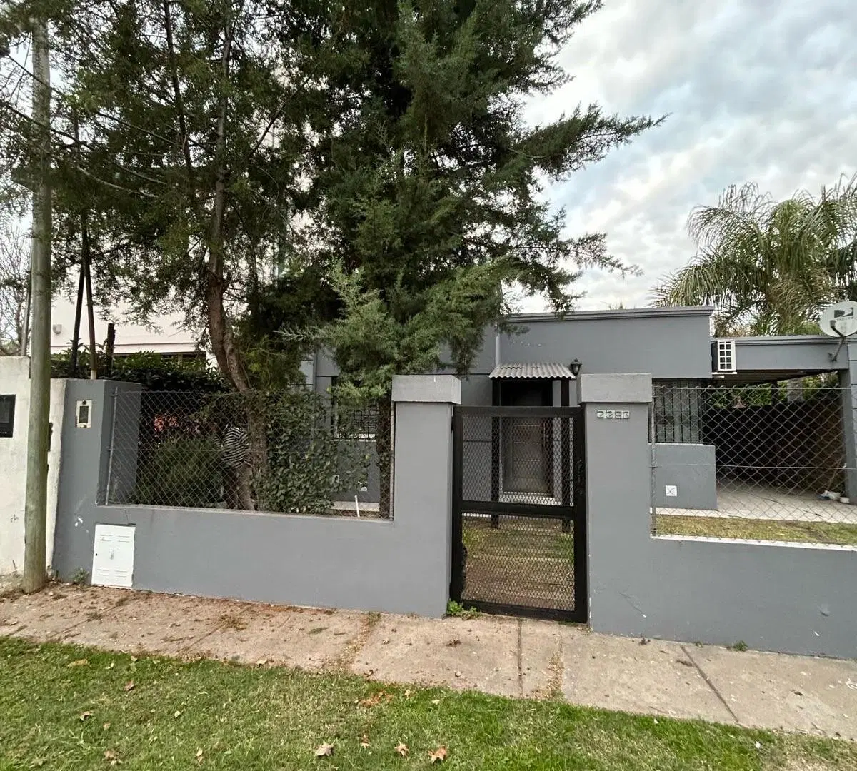 Casa 3 dormitorios en alquiler - Funes 2