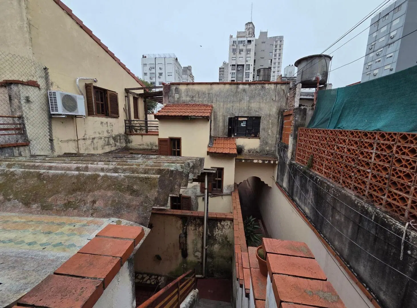 Casa de Pasillo no PH a la venta -Sin Expensas - Barrio Martin 5