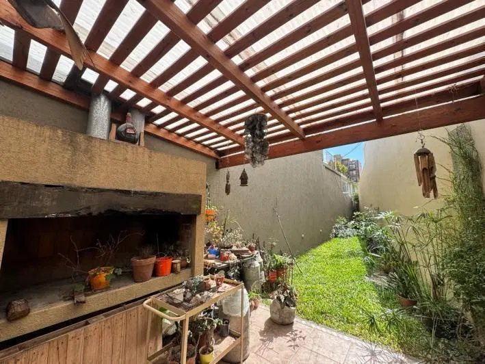 Casa 3 Dormitorios con Cochera para 2 Vehículos 2