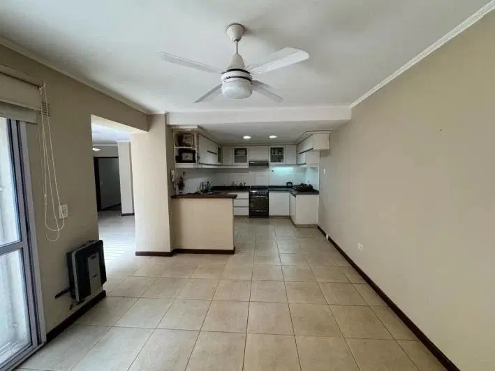 Casa 3 Dormitorios con Cochera para 2 Vehículos 4