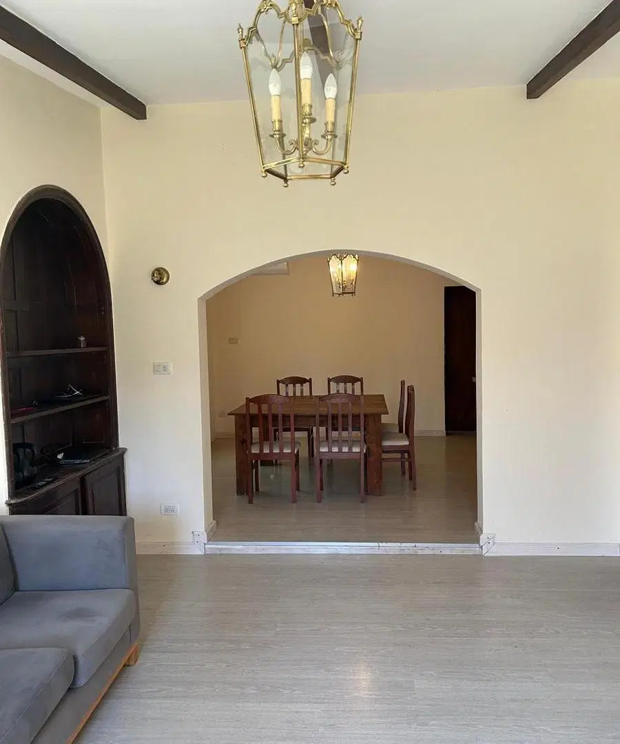 Casa de 4 dormitorios en Parque Field 5