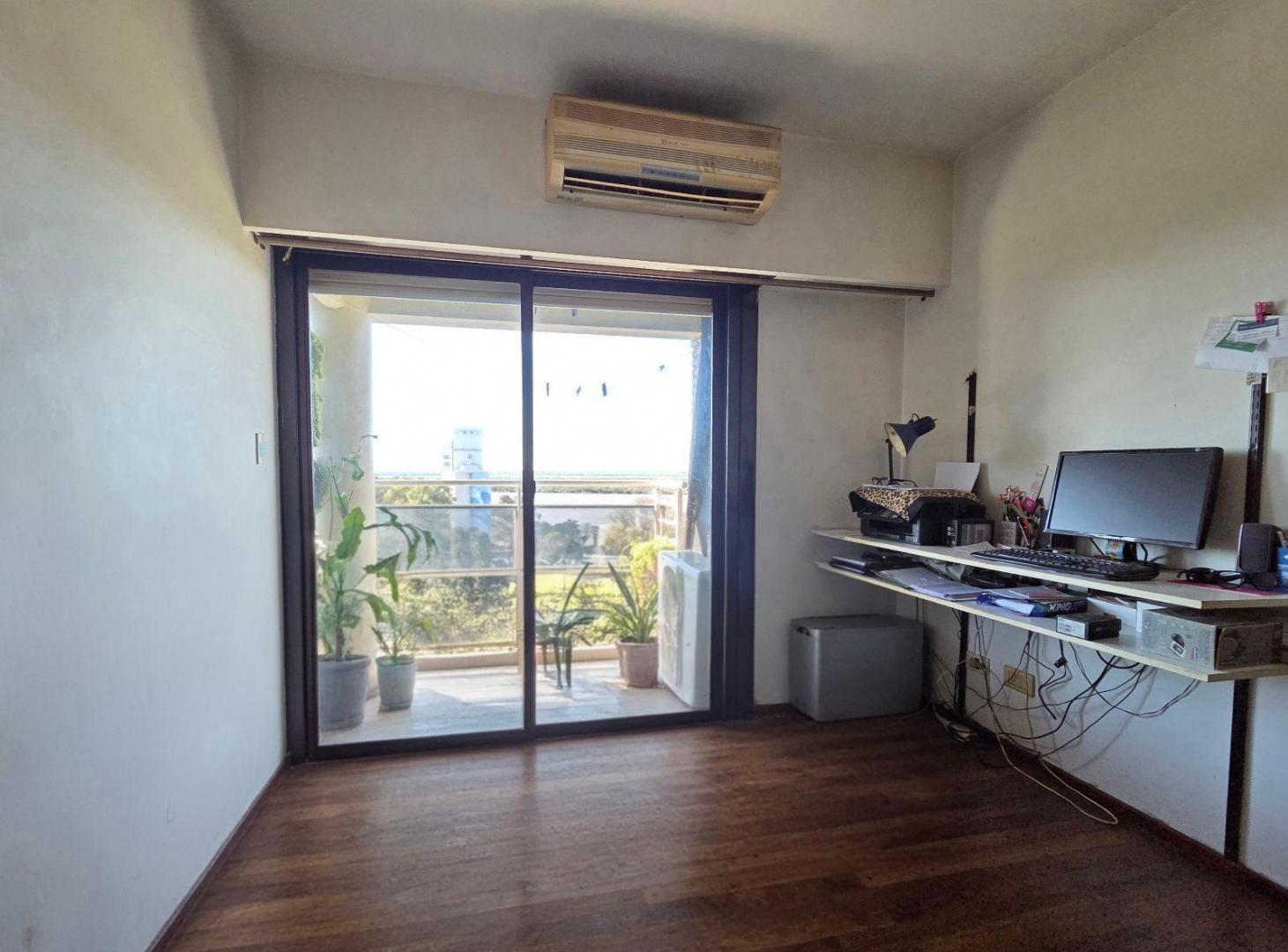 Foto de Departamento 1 dormitorio vista al río - en Centro Rosario, imagen 2