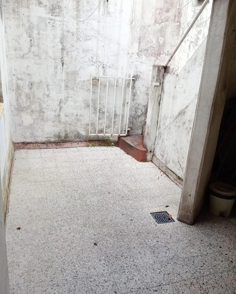 Vendo PH a La Calle. en El Lote Hay Solo Dos Propiedades. 3