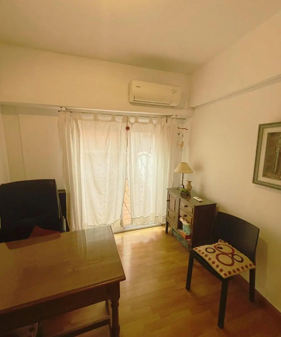 Departamento 2 amb c/cochera y patio en Flores 2