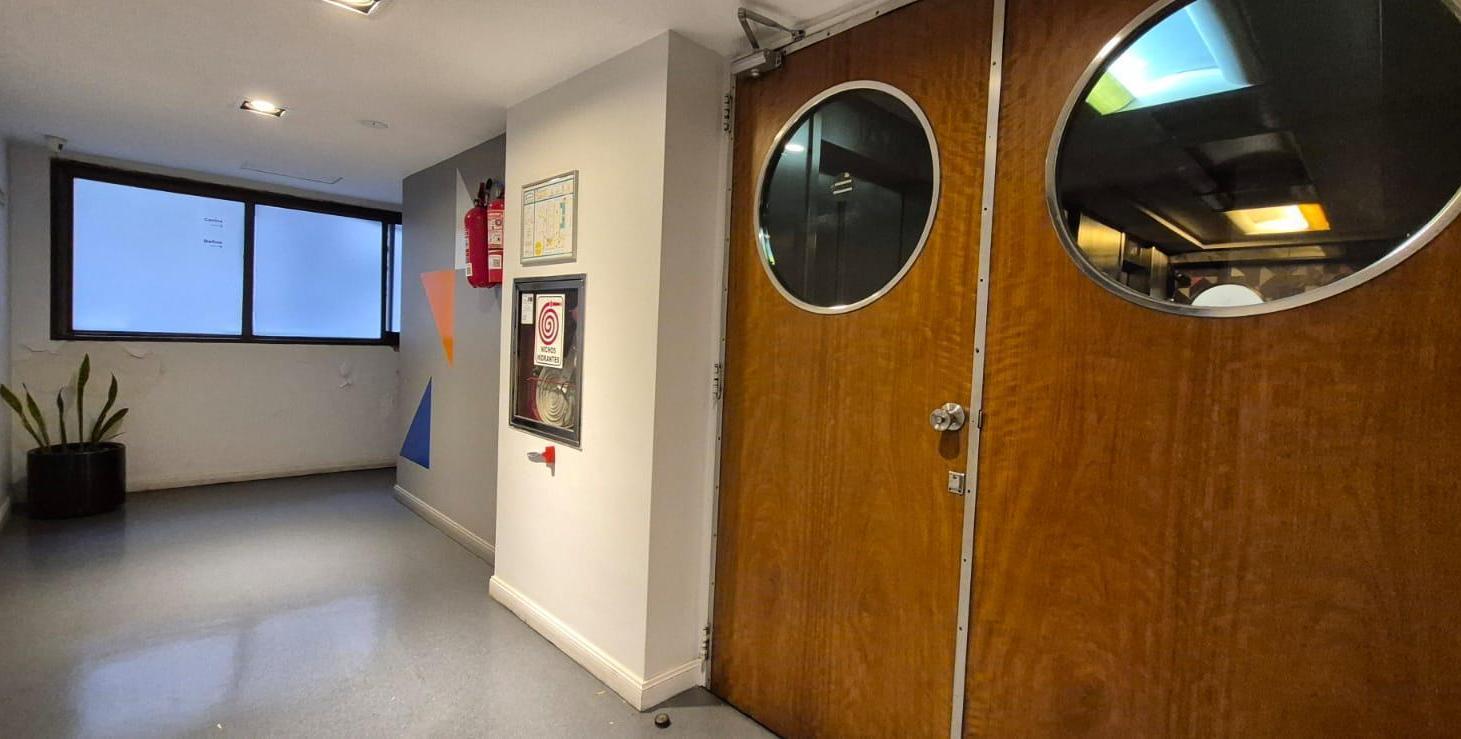 Foto de Venta de Oficinas c/cochera en Microcentro, imagen 5