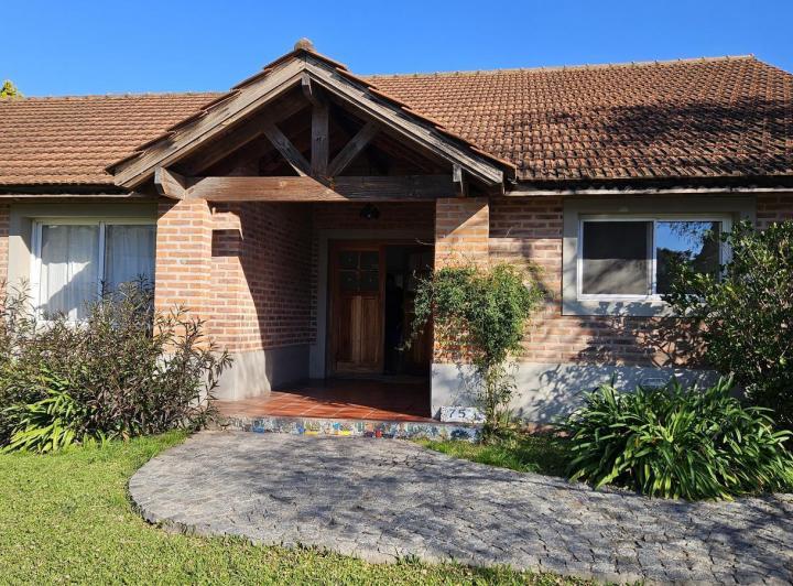 Venta casa en Barrio Cerrado La Barra Village Escobar 5