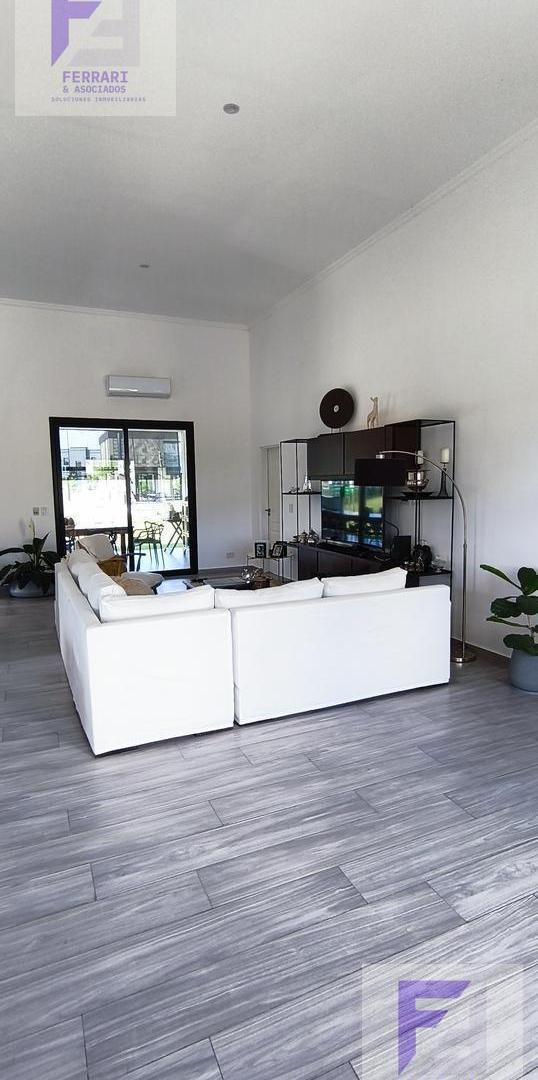 Venta casa en El Naudir