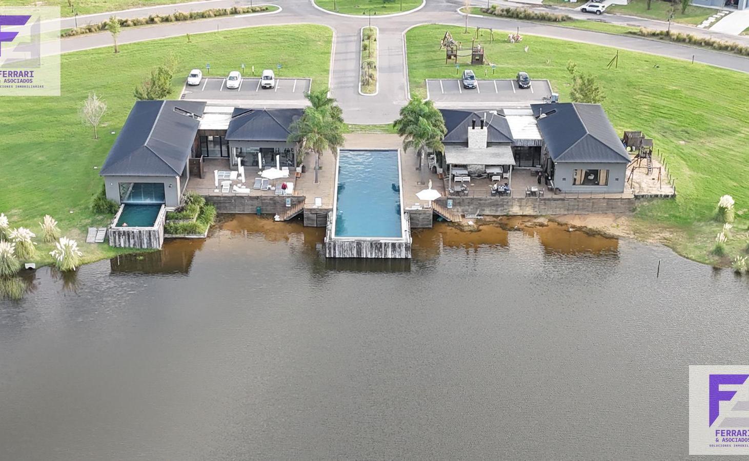 Lote terreno a la venta amarra y salida al Río Luján en Barrio Náutico El Naudir