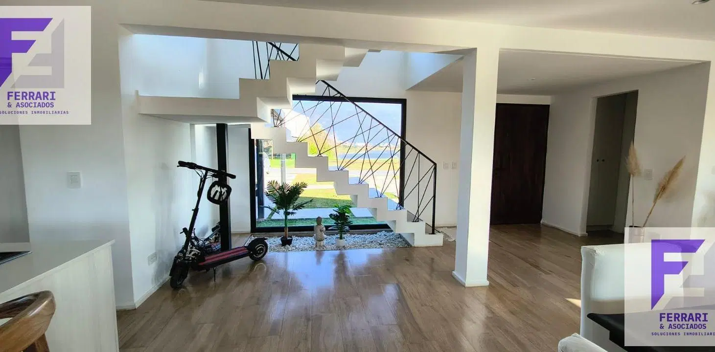 Casa en alquiler con pileta en Barrio Náutico El Naudir, Escobar 2