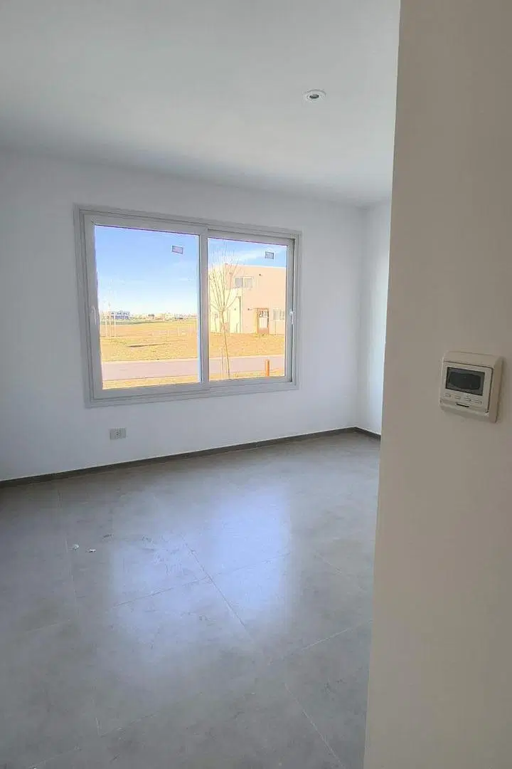 Casa 4 Ambientes En El Naudir - Lote Interno - Losa Radiante 8