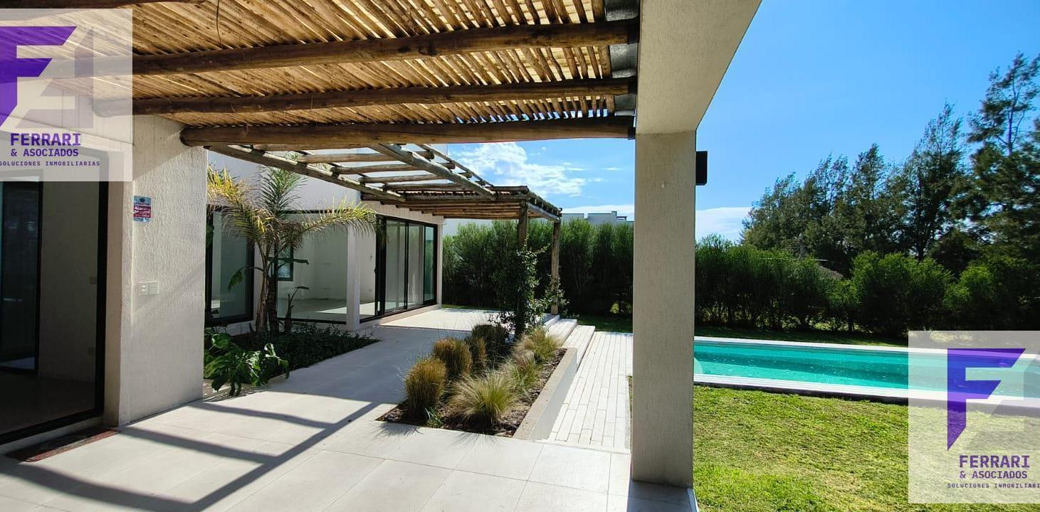 Foto de Venta de moderna casa en Barrio Náutico El Naudir, Escobar, imagen 2