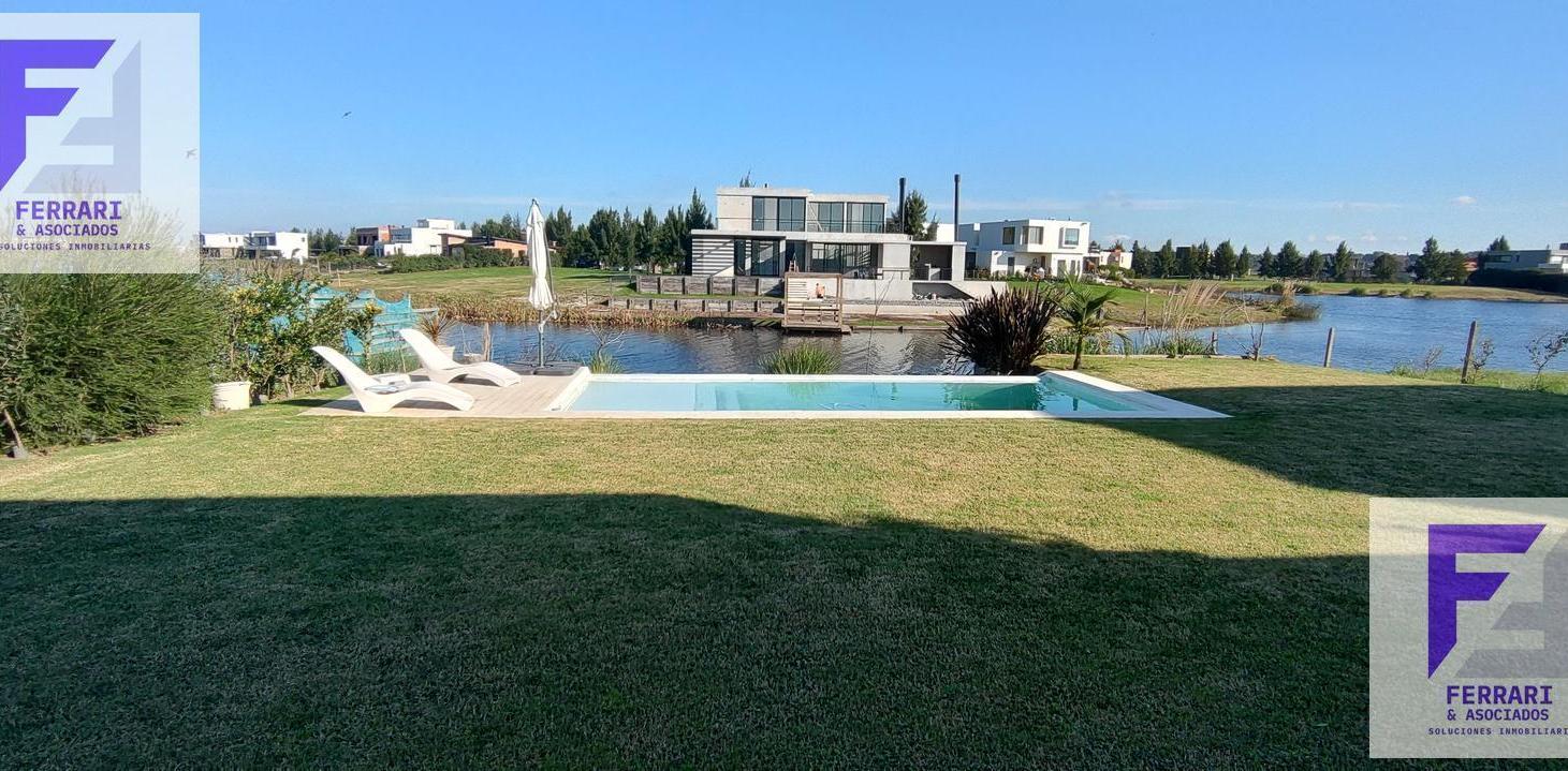 Foto de Venta casa en Barrio Náutico El Naudir, Escobar, a la laguna con pileta, imagen 2