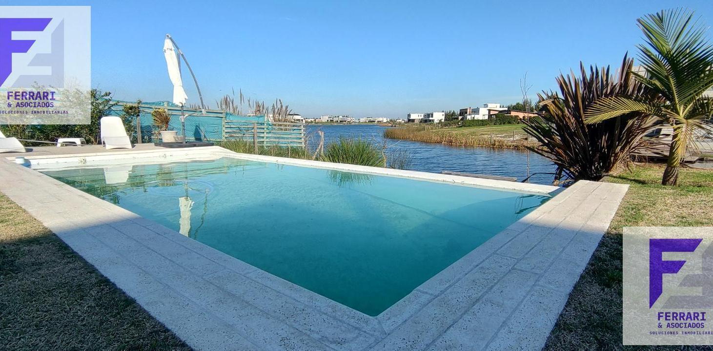 Foto de Venta casa en Barrio Náutico El Naudir, Escobar, a la laguna con pileta, imagen 1
