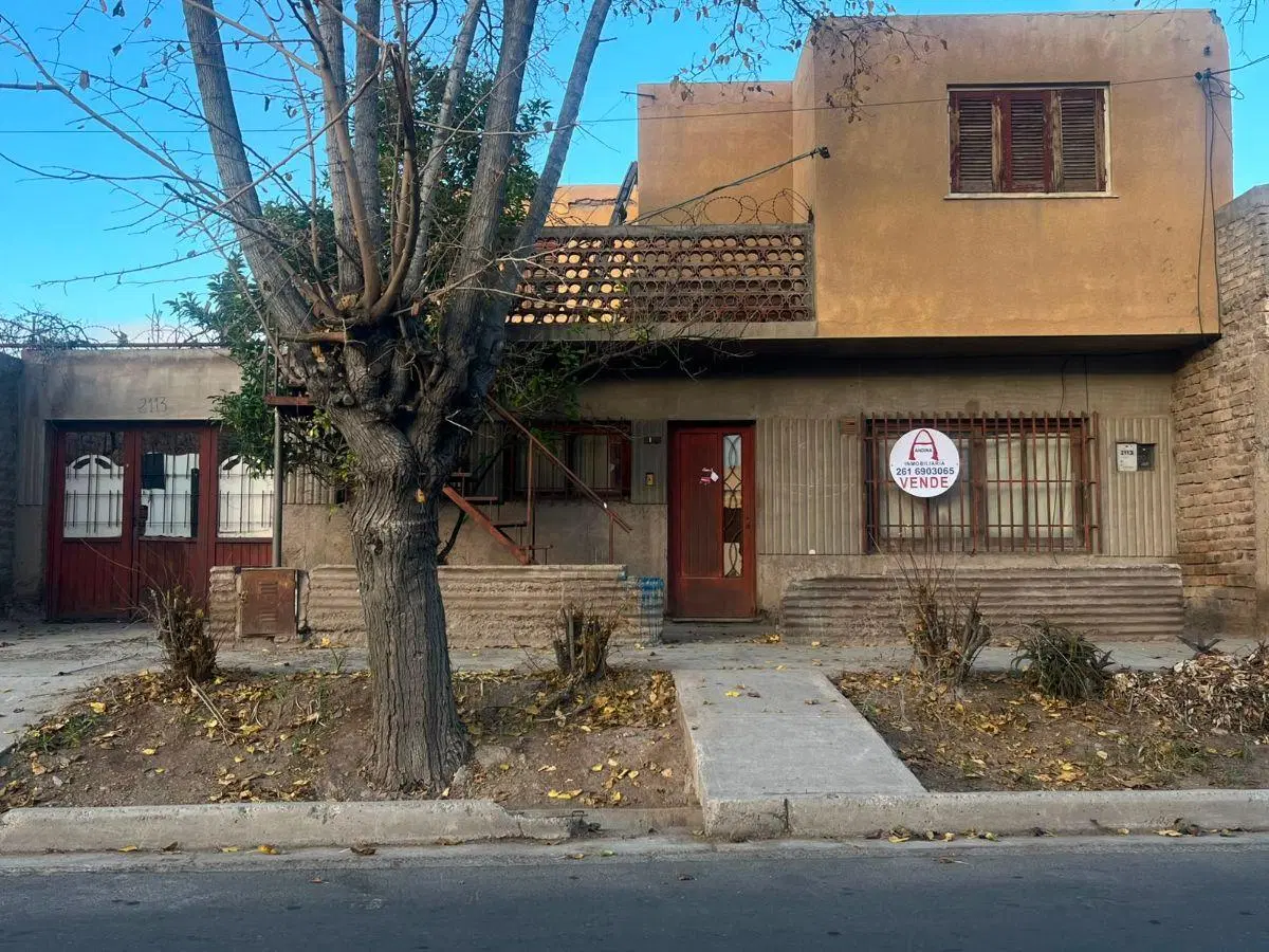 CASA EN VENTA CALLE PEDRO VARGAS, LAS CAÑAS, GLLEN 2