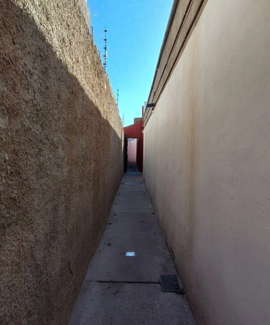 CASA en Bº PALUMBO con 150 m2 y 3 DORMITORIOS en ALQUILER 1