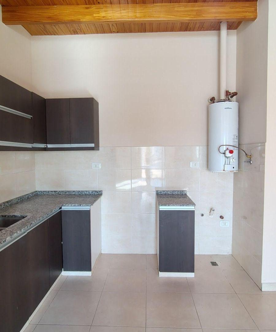 Foto de Departamento de 80 m² con 2 dormitorios en alquiler en Jesús Nazareno, imagen 1