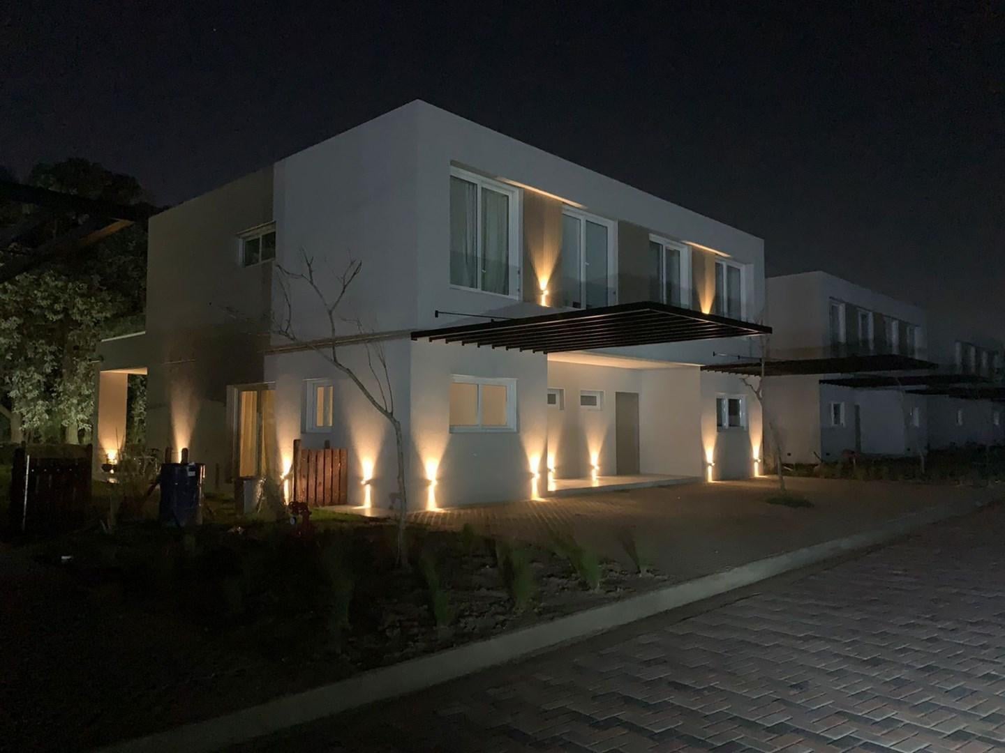 Casa town house 4 dorm en Venta en La Calesa, Pilara, Pilar