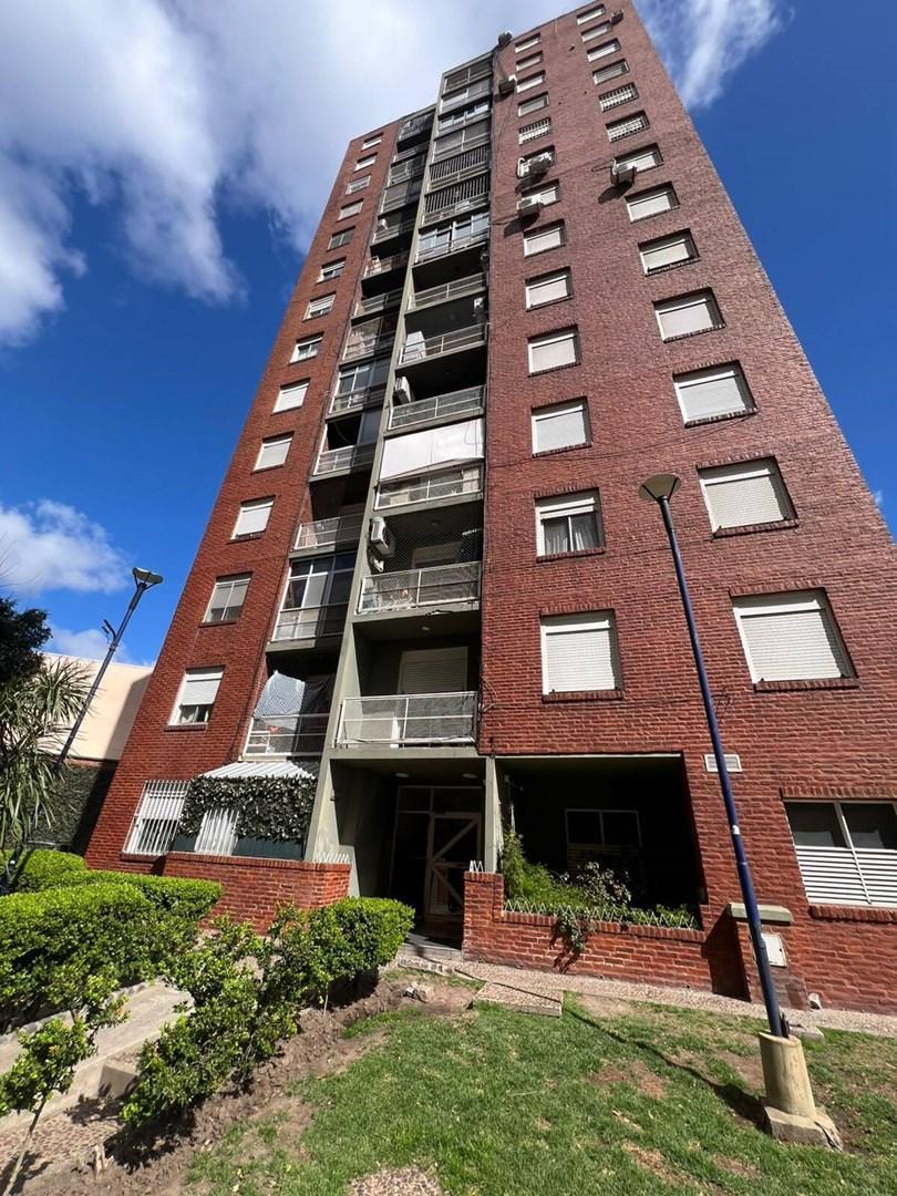 Foto de Venta Departamento Tres Ambientes Lumino con Balcón Aterrazado al, imagen 5