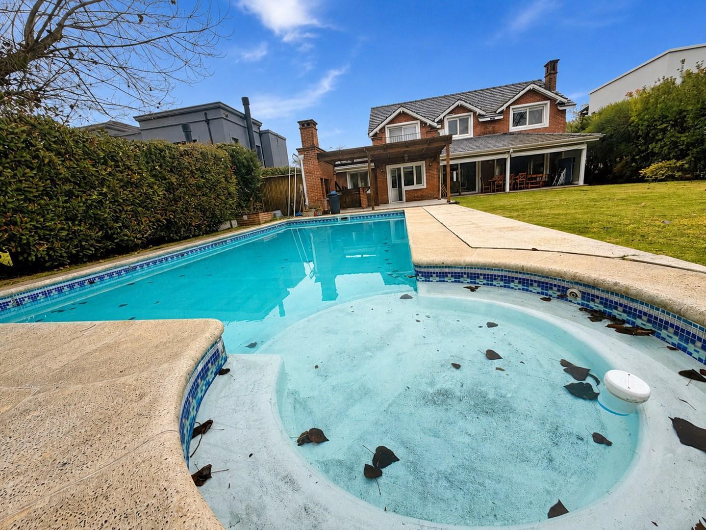 Foto de Casa en Venta en Santa Barbara, Tigre, G.B.A. Zona Norte, imagen 1