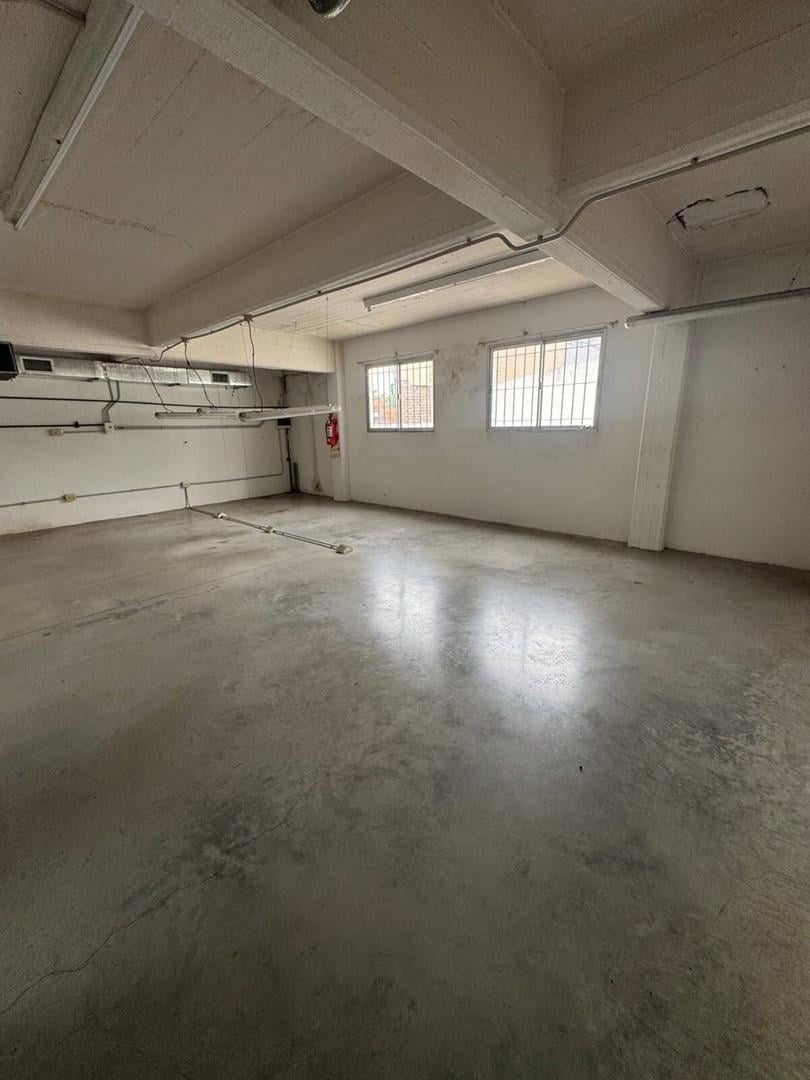 Foto de Depósito Galpón en Venta en Munro, Vicente López, G.B.A. Zona Norte, imagen 2